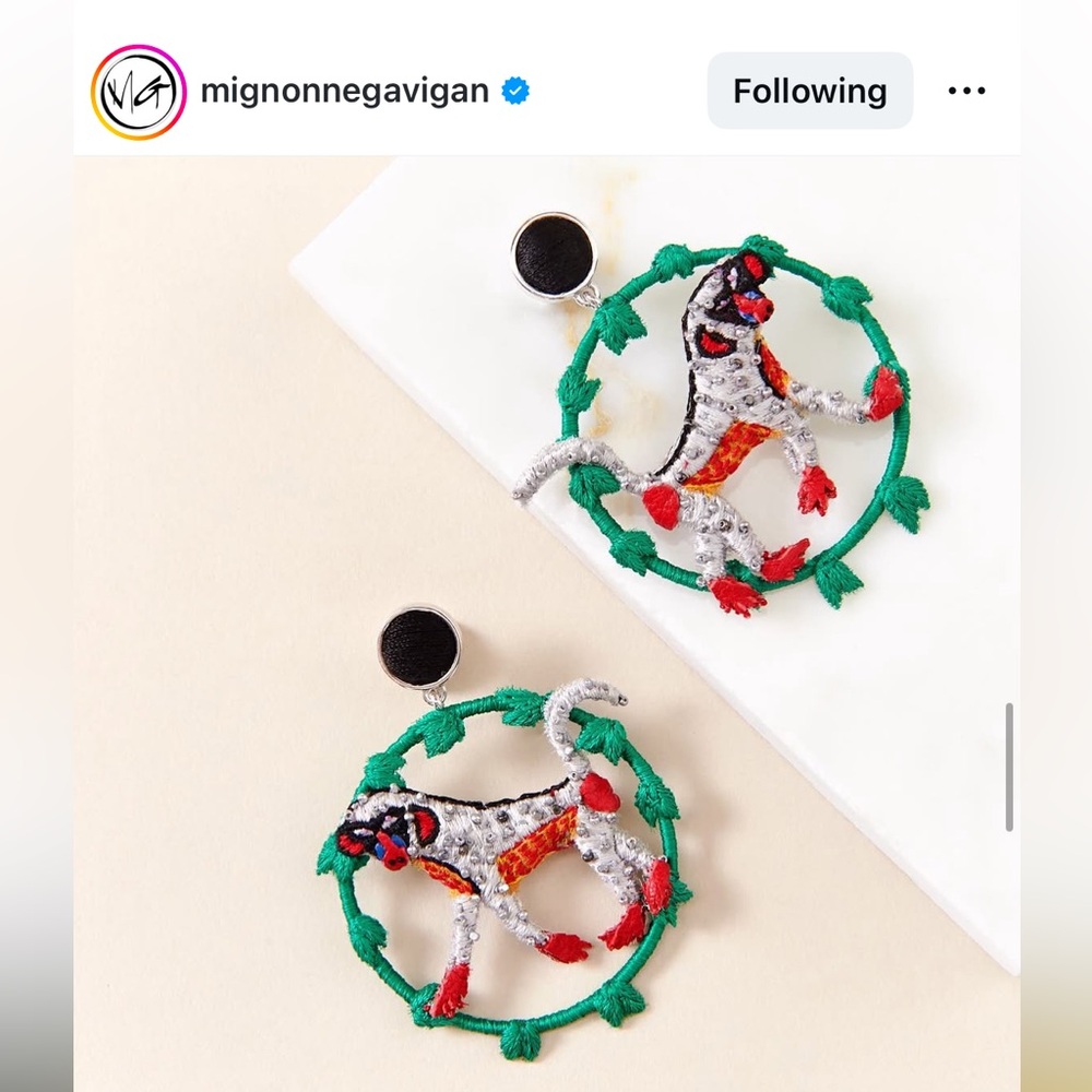 Mignonne Gavigan Keke Earrings Monkey Hoops - Picture 8 of 8